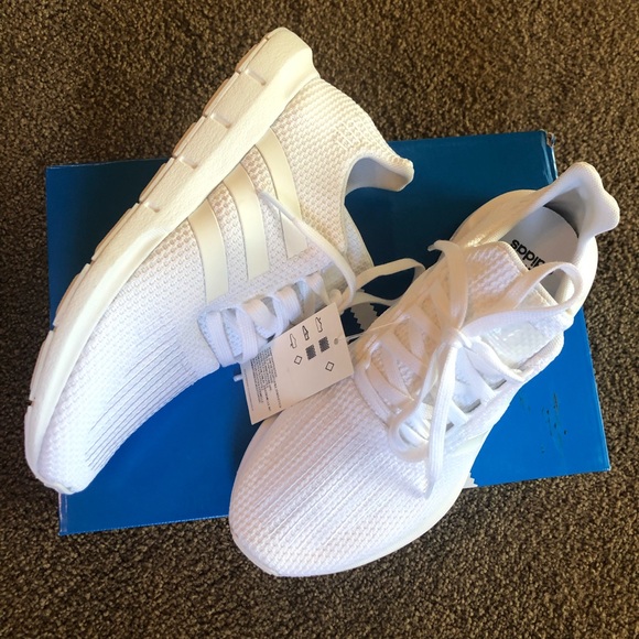 Adidas Swift Run white sneakers running shoe - Picture 2 of 8